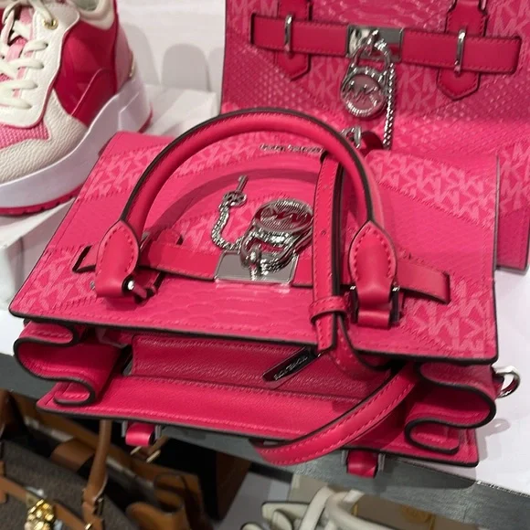 Michael Kors Hamilton Small Satchel Shoulder Crossbody Bag 
Electric Pink
NWT - Picture 7 of 16